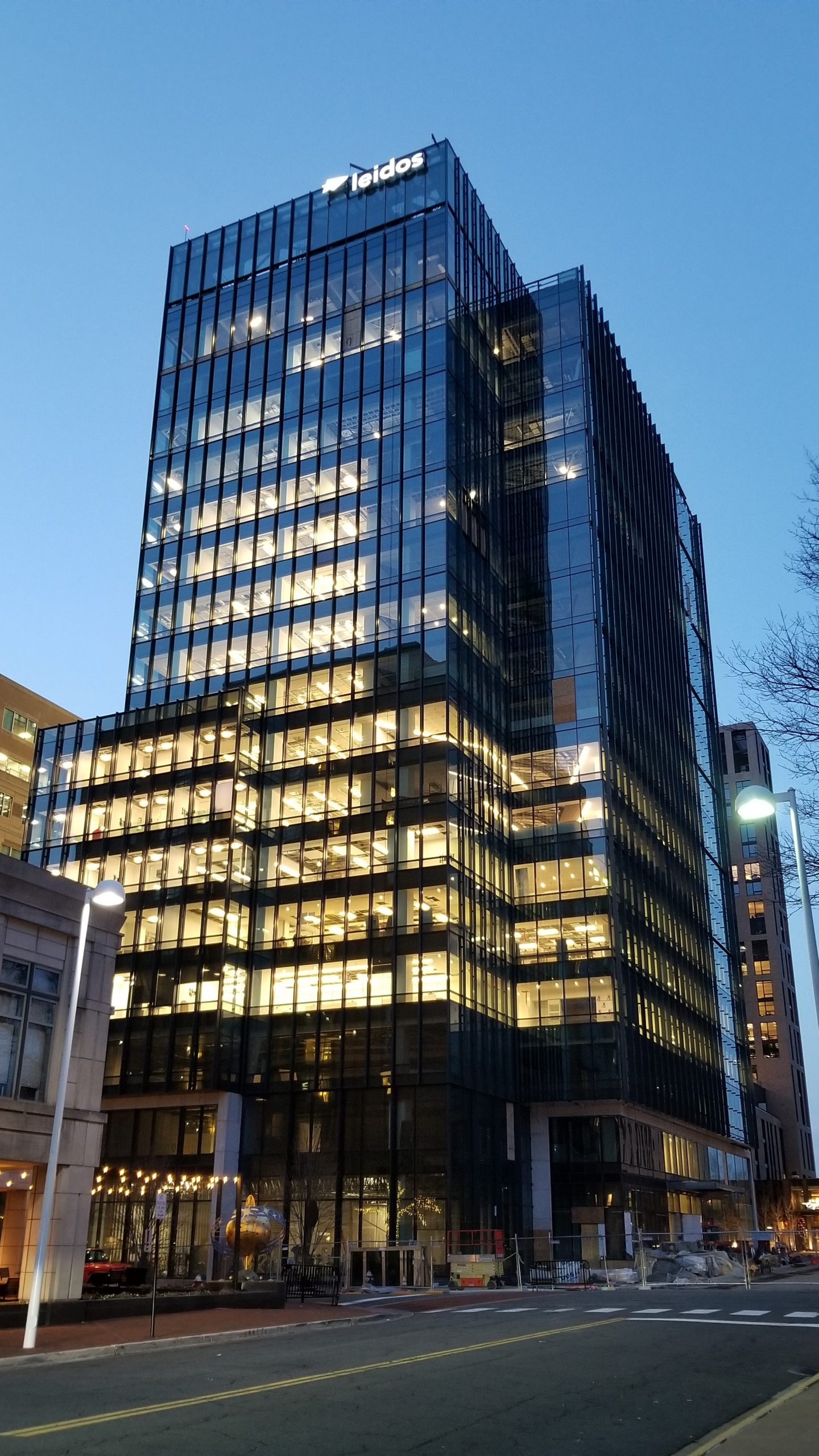 Photos Leidos Sign Added To 17FIFTY Building Reston Skylines